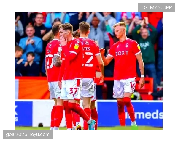 欧联杯决赛上演经典对决，四支球队精彩表现引关注