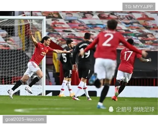 欧联杯决赛经典对决回顾：历史交锋铸就荣耀传奇