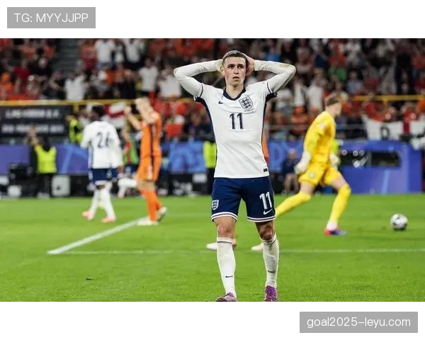 菲尔·福登职业生涯收入曝光:年轻球星实力积累足球财富 菲尔·福登职业生涯收入曝光:年轻球星实力积累足球财富